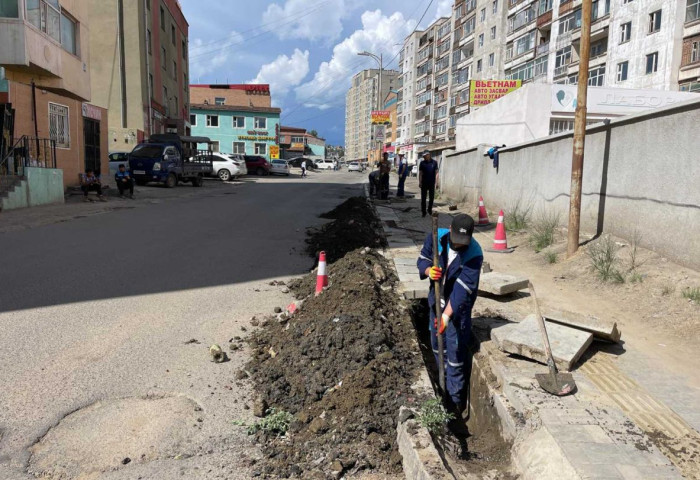 Авто зам болон хөрсний ус зайлуулах шугамд цэвэрлэгээ хийлээ