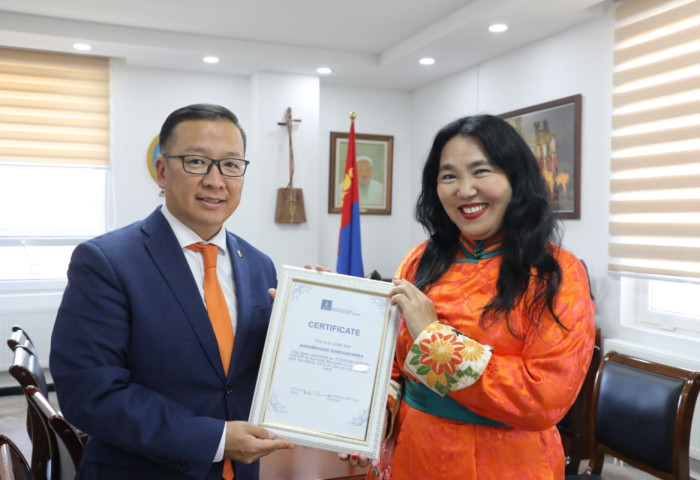 С.Бадамхандыг ХБНГУ дахь Монголын аялал жуулчлалын элчээр томиллоо