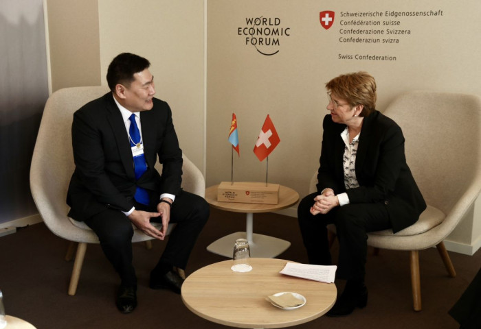 АЙЛЧЛАЛ: Өвлийн аялал жуулчлалыг хөгжүүлэх боломжийн талаар Швейцарын Ерөнхийлөгчтэй ярилцлаа