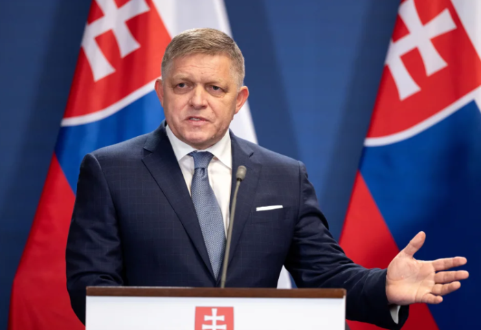 Словакийн Ерөнхийлөгч Украиныг газар нутгаа өгөөд ч болов дайныг дуусгах ёстой гэв