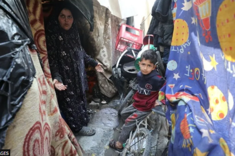 Газын зурвас 15 хүүхэд өлсгөлөнгөөс болж амиа алджээ