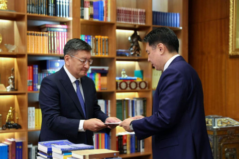 Монгол Улсын Ерөнхий сайдаар Л.Оюун-Эрдэнийг томилох санал орууллаа