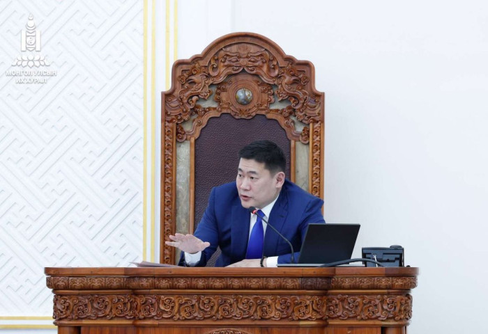 АН: Монгол Улсын Ерөнхий сайд Л.Оюун-Эрдэнийг уучлалт гуйтал хуралдаа “оролцохгүй“