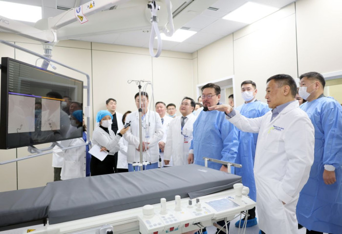 Хавдар судлалын үндэсний төв мэс заслын эмчилгээндээ робот ашиглахаар зэхэж байна