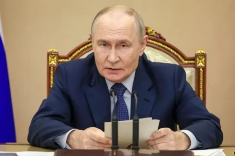 Путины нам дахиад ялав