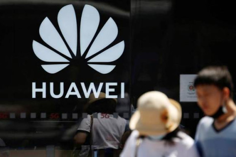 Huawei эргэн ирэхээр тэмцэж байна