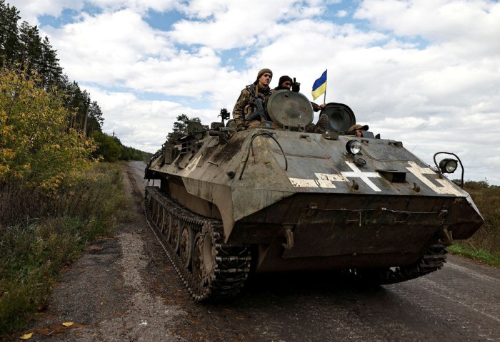 Украины цэргүүд өмнөд хэсэгт Оросын хамгаалалтыг эвджээ