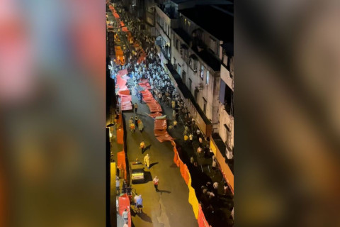 Гуанжоу хотын оршин суугчид “бослого“ гаргажээ