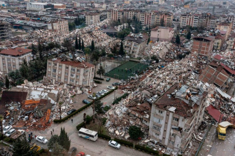 Газар хөдлөлтийн улмаас Сири, Туркд 3830 хүн амиа алдаад байна