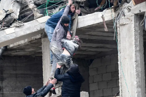 ФОТО: Турк, Сирид болсон газар хөдлөлтийн дараа