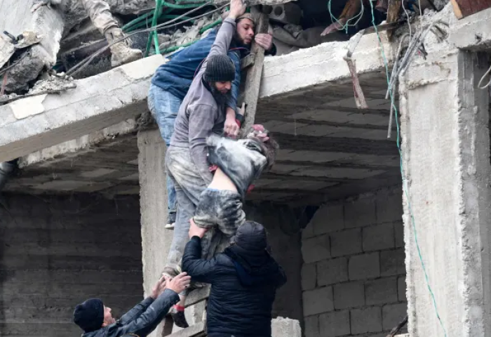 ФОТО: Турк, Сирид болсон газар хөдлөлтийн дараа