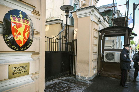 Орос улс Москва дахь Норвегийн 10 дипломатчийг хөөжээ