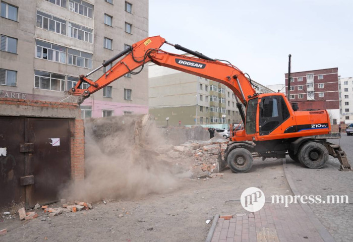 Баянзүрх дүүргийн 25-р хороо нэг ч тоосгон гараашгүй болжээ