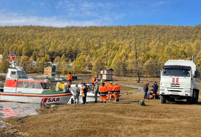 Хөвсгөл нуурыг цэвэрлэх сургалтад Далайн захиргаа дэмжлэг үзүүлэв