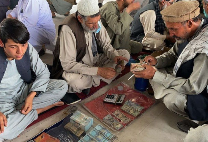 Талибанчууд гадаадын мөнгөн дэвсгэрт гүйлгээнд ашиглахыг хатуу хориглолоо