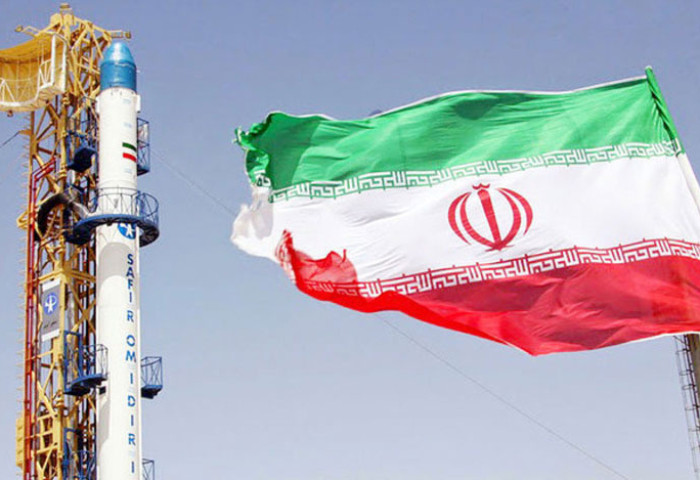 Иран улс төрөлжсөн цөмийн үйлдвэрлэлийн төв нээлээ