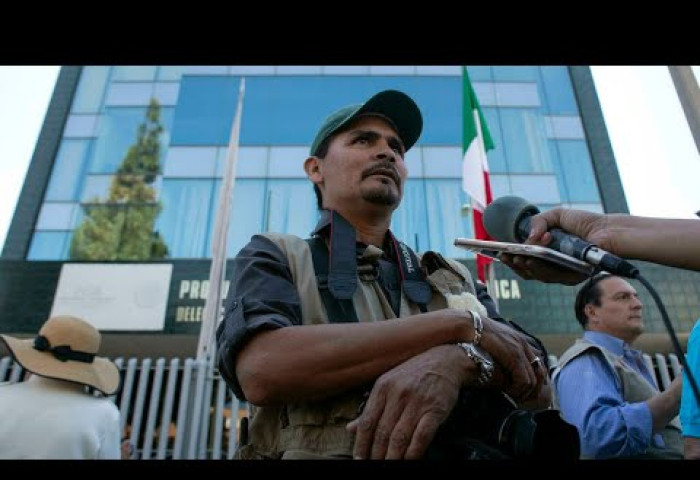 Мексикийн сэтгүүлч гэрийнхээ гадаа буудуулж амиа алджээ
