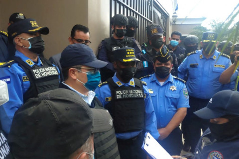 Гондурасын экс удирдагчийг хар тамхины хэргээр баривчилжээ