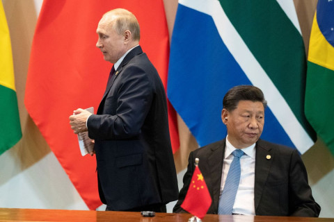 Владимир Путин Хятадын “Нэг бүс ба нэг зам“-ыг сүйрүүллээ