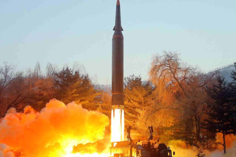 Хойд Солонгос тив алгасах пуужингийн системийг туршжээ