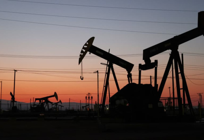 Хятадын хөл хориотой холбоотойгоор газрын тосны үнэ 5,7 хувиар буурчээ