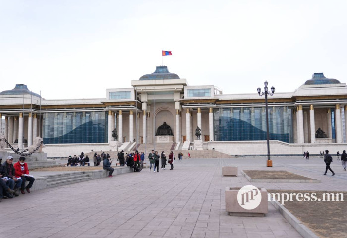 “ТӨР хэнийг ХЯЗГААРЛАХ ОРОЛДЛОГО хийж байна, түүнээс АЙЖ БАЙНА гэсэн үг“