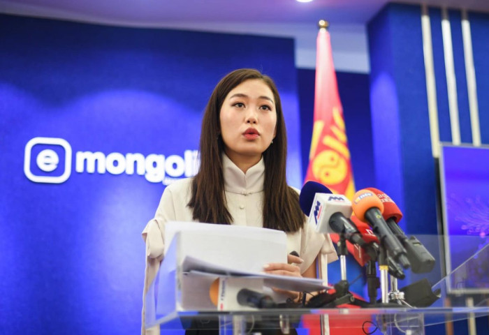 Б.Болор-Эрдэнэ: Би дэд сайдаасаа чөлөөлөгдөнө, гэхдээ бугшсан системд БУУЖ ӨГӨӨГҮЙ