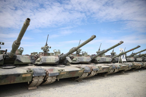 Хандивын танкнууд Украинд очиход хэдэн сар шаардлагатай