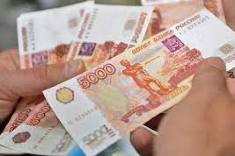 ДАЙЧИЛГАА: Сард 205 мянган рублийн цалин өгнө