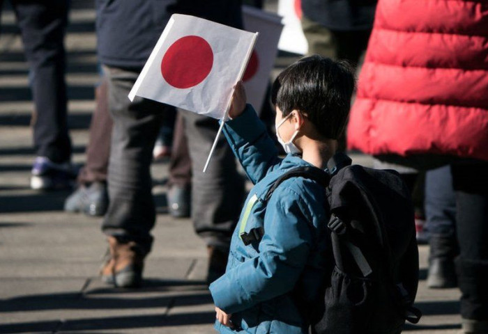 125 сая хүнтэй Япон улсад өнгөрсөн онд 800 мянган хүүхэд төржээ