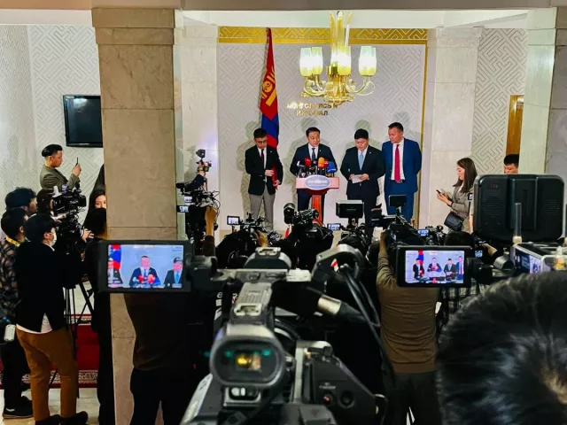 ҮХНӨ: УИХ-ын гишүүдийг 152 болгож, сонгуулийн системийг өөрчлөх төслийг өргөн барилаа