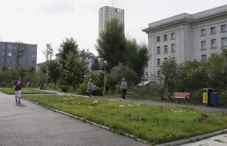 Засгийн газрын ордны арын цэцэрлэгийг удахгүй нээнэ