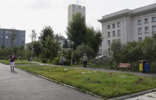 Засгийн газрын ордны арын цэцэрлэгийг удахгүй нээнэ