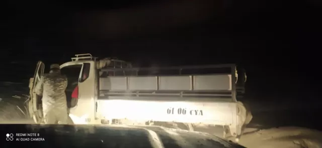 ОБЕГ: Цасан шуурганд төөрсөн долоон иргэнийг эсэн мэнд оллоо