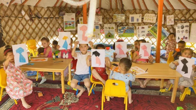 Малчдын хүүхдийг сургуулийн өмнөх боловсролд хамруулах нүүдлийн бүлгүүд ажиллаж эхэлжээ
