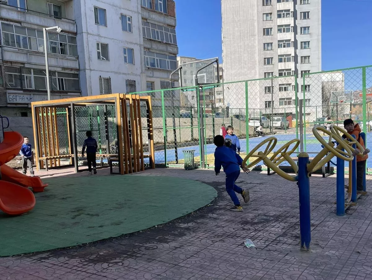 Хүүхдийн тоглоомын талбайд орчны аюулгүй байдал хангуулахаар шалгалт хийлээ