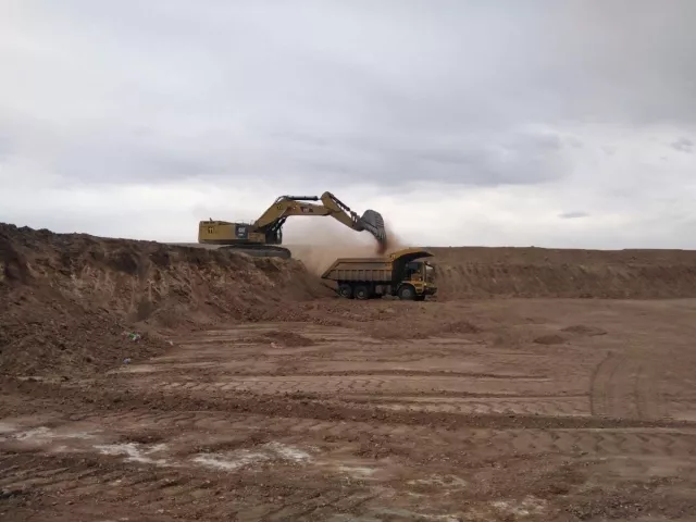 Хятадын сэхээ боомттой төмөр зам холбох ажил үргэлжилж байна