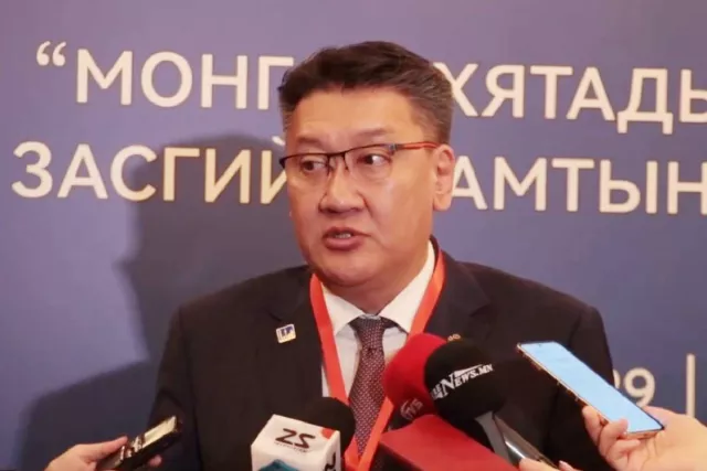 АЙЛЧЛАЛ:Б.Жавхлан: Монголбанк болон Хятадын ардын банкны своп хэлцлийг 3 жилээр сунгахаар боллоо