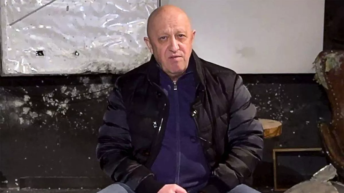 Пригожин Беларус руу гараагүй, Петербургт байгаа гэлээ