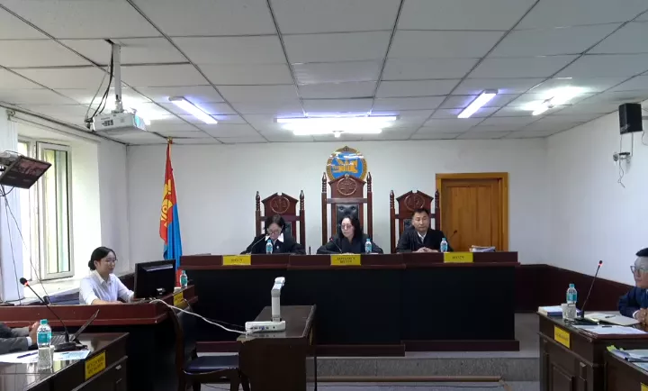 ШУУД: Найман ишигний гэх хэргийн шүүх хуралдаан болж байна