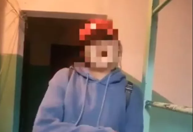 Бага насны хүүхдүүдийг хөтөлж явах гэсэн эмэгтэйг цагдаагийн байгууллагаас шалгаж байна