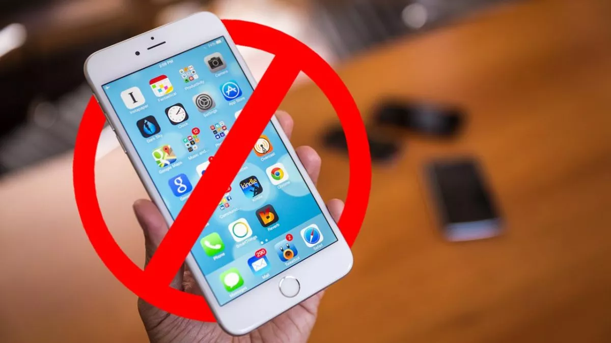 Хятадын төрийн бүх шатны албан хаагчид  iPhone ашиглахыг ХОРИГЛОЛОО