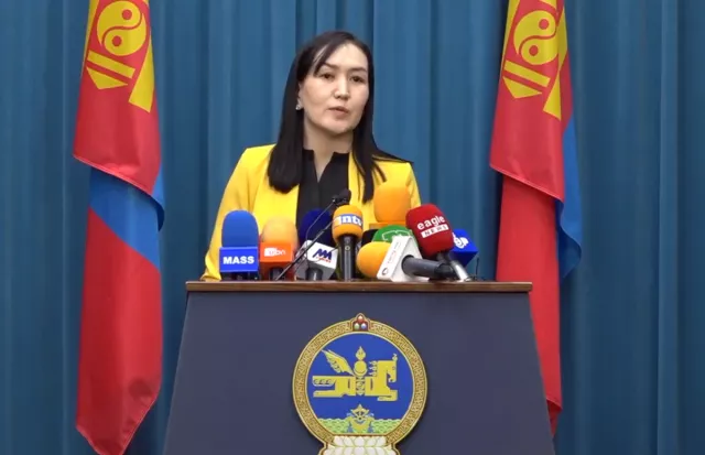 ШУУД: Засгийн газрын хуралдаанаас гарсан шийдвэрийг танилцуулж байна
