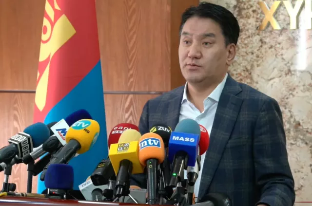 Ж.Ганбаатар: Нийслэлд сарын хугацаанд АИ92 2499 төгрөгөөс хэтрэхгүй