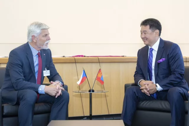 Ерөнхийлөгч У.Хүрэлсүх Бүгд Найрамдах Чех Улсын Ерөнхийлөгчтэй уулзлаа