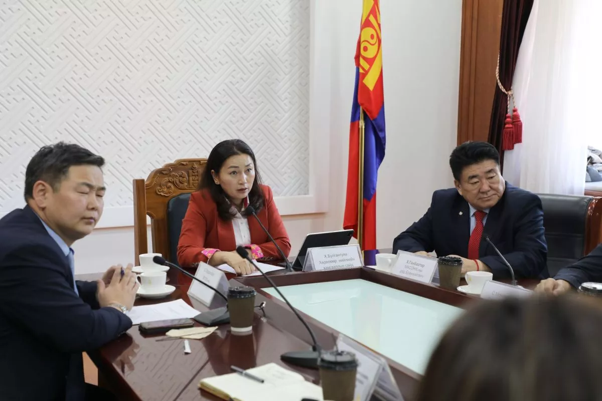 Ирэх оноос хөдөлмөрийн хөлсний доод хэмжээ 660 мянган төгрөг болно