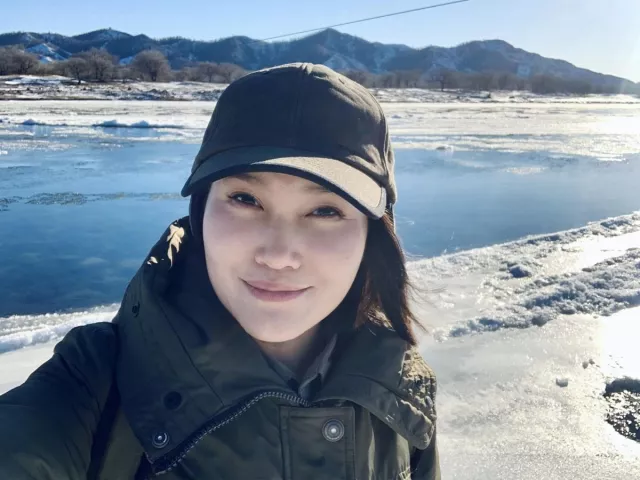 Төрсөн өдрөөрөө багийнхаа цахилгааны өрийг төлж гудамныхаа гэрлийг асаалгажээ