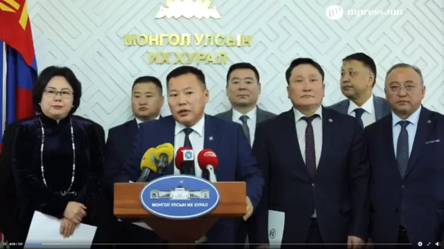 “ТУСГААР ТОГТНОЛ” үндэсний баялгийн сангийн тухай хуулийн төсөл өргөн барилаа