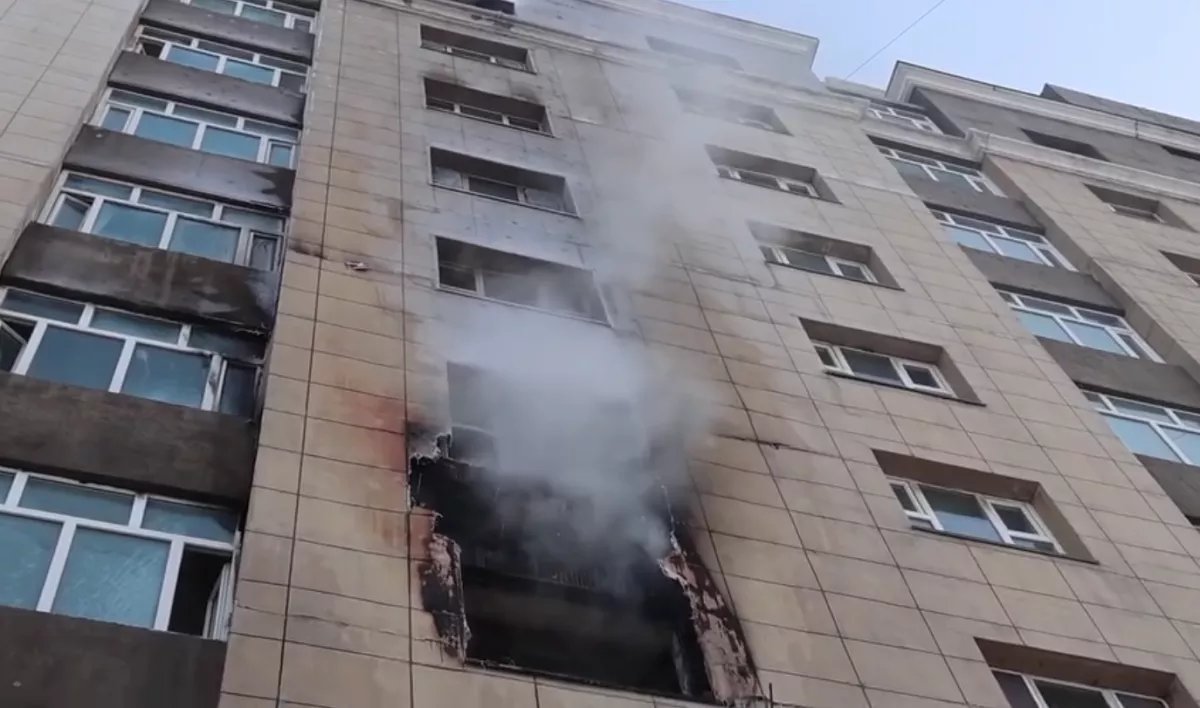 ВИДЕО: ХУД-т гарсан галд амиа алдсан 3 том хүний нэг нь үүргээ гүйцэтгэж байсан гал сөнөөгч байжээ