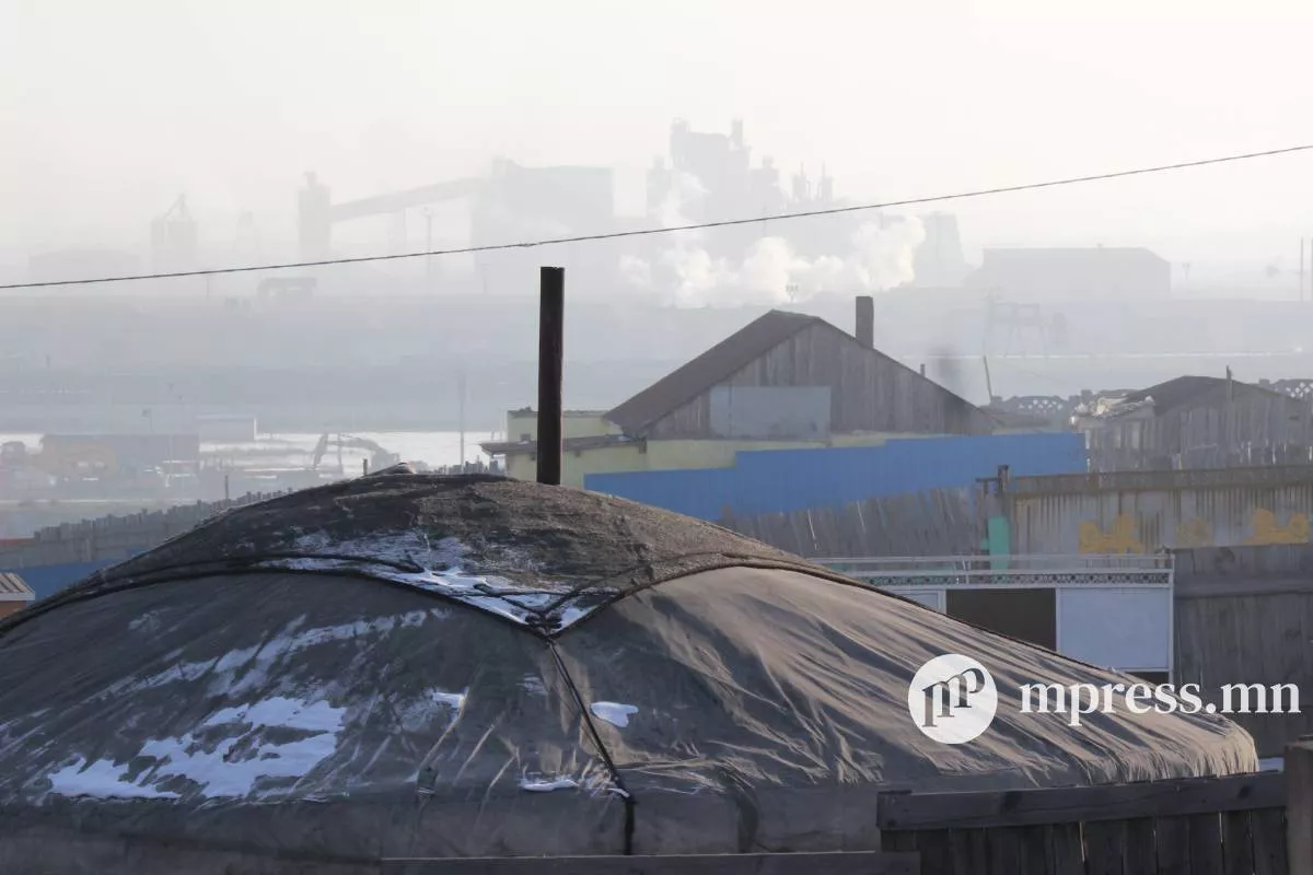 АГААР: Зүүн 4 зам орчимд агаар хамгийн их бохирдолтой буюу РМ2.5 тоосонцрын хэмжээ 555 байна